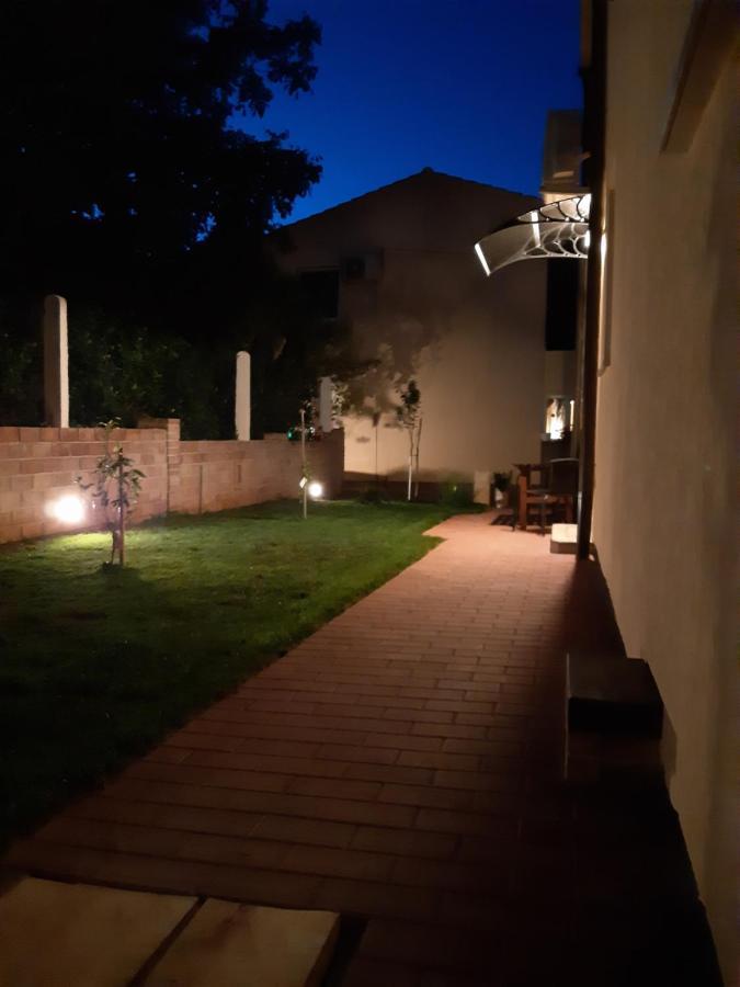 Studio Apartman San 3 Ližnjan Exteriör bild