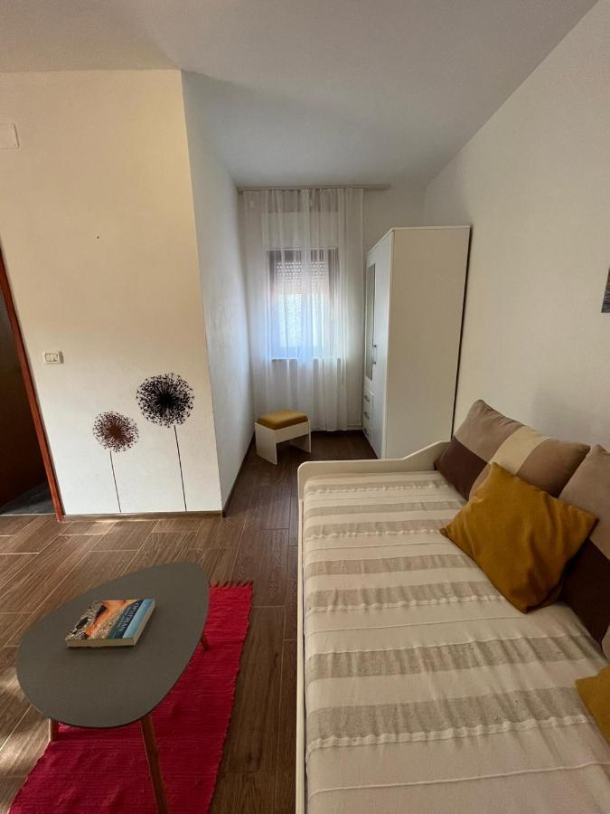 Studio Apartman San 3 Ližnjan Exteriör bild